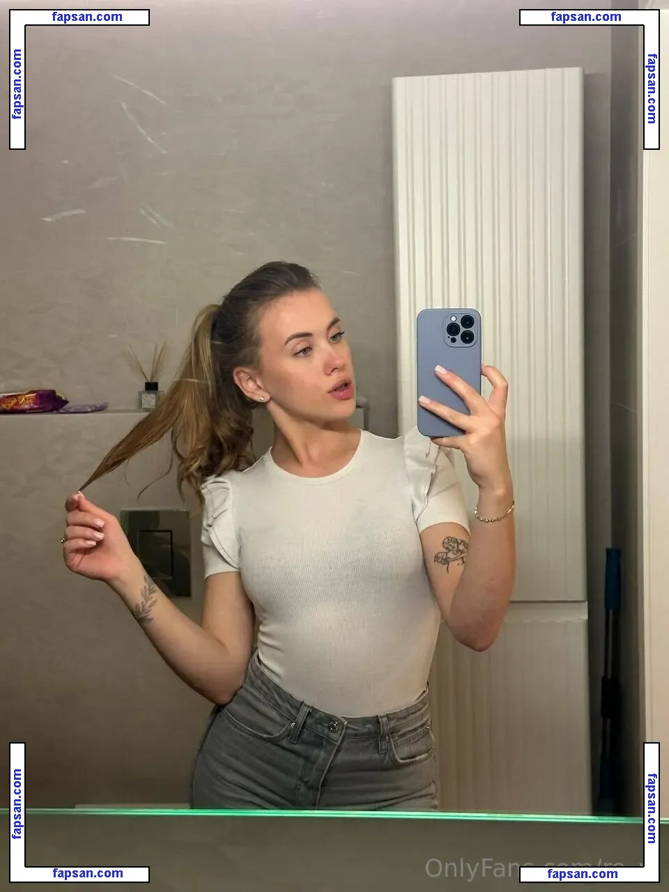 ro_ni nude photo #0001 from OnlyFans