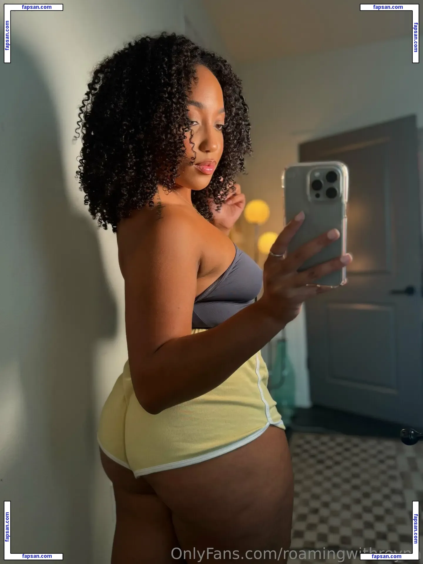 roamingwithreyna nude photo #0012 from OnlyFans