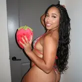 roamingwithreyna nude #0004