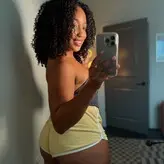 roamingwithreyna nude #0023
