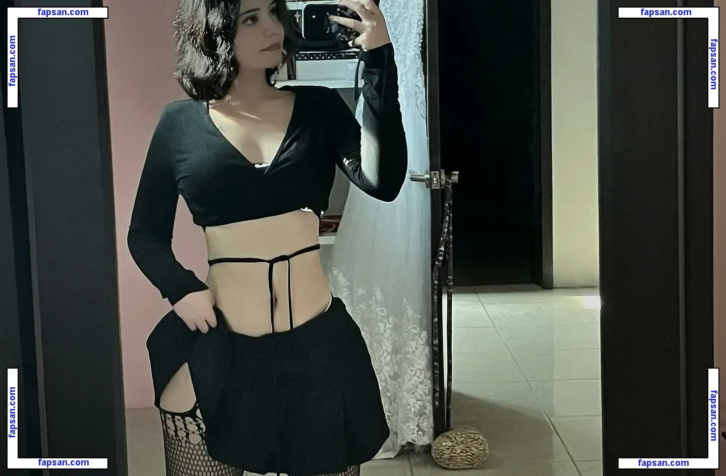 Roberta Gonzalez nude photo #0003 from OnlyFans