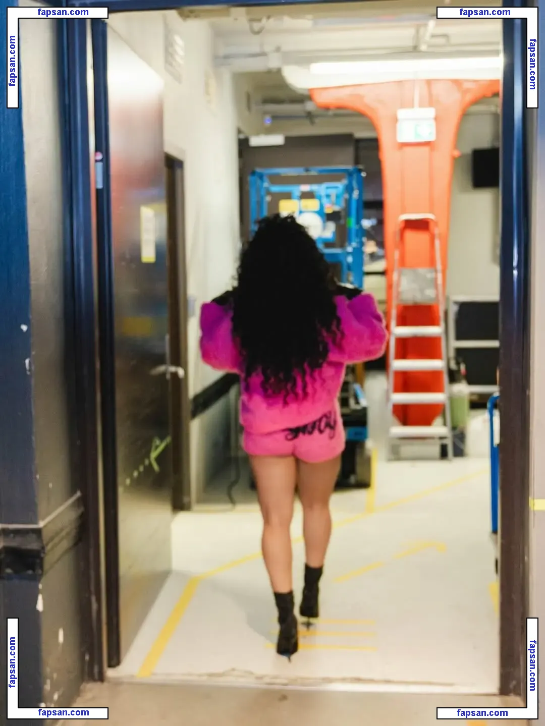 Robin Roxette голая фото #0041 с Онлифанс