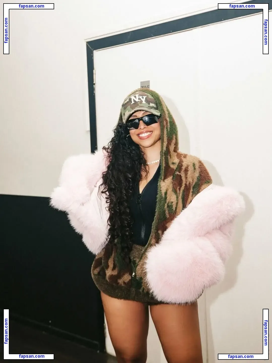 Robin Roxette голая фото #0059 с Онлифанс