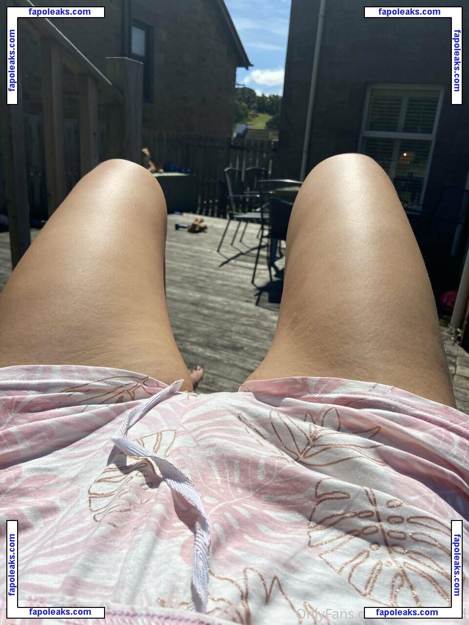 Robyn Allan / _robynallan_ nude photo #0031 from OnlyFans