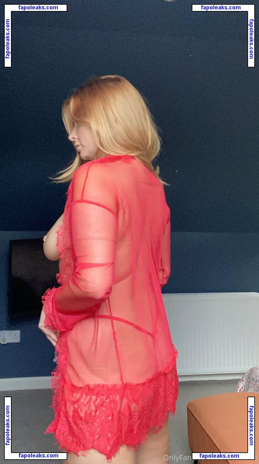 Robyn Allan / _robynallan_ nude photo #0072 from OnlyFans