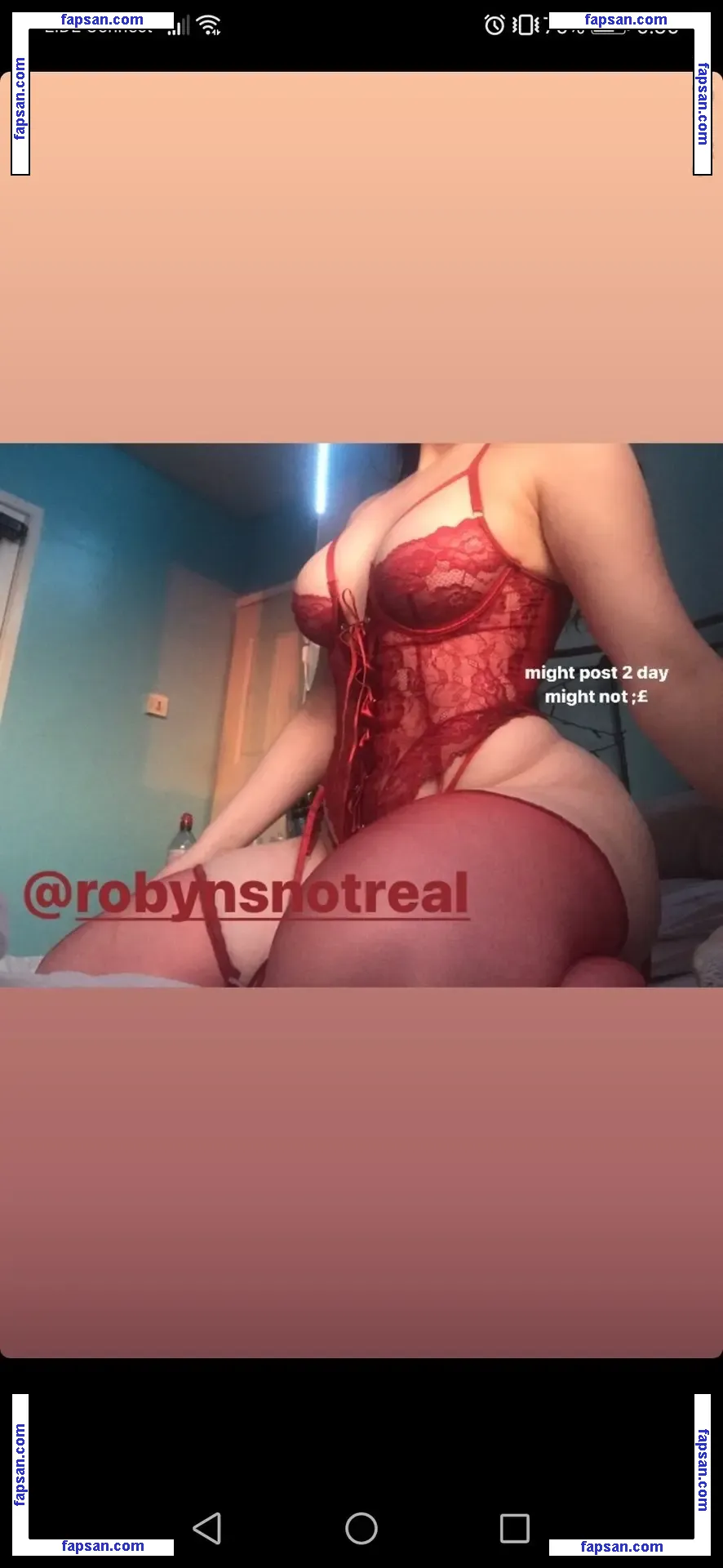 Robyn nude photo #0048 from OnlyFans