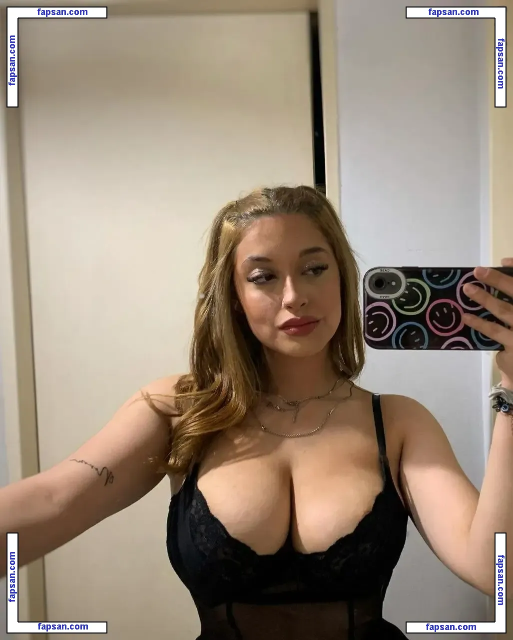 rochimoglia nude photo #0016 from OnlyFans