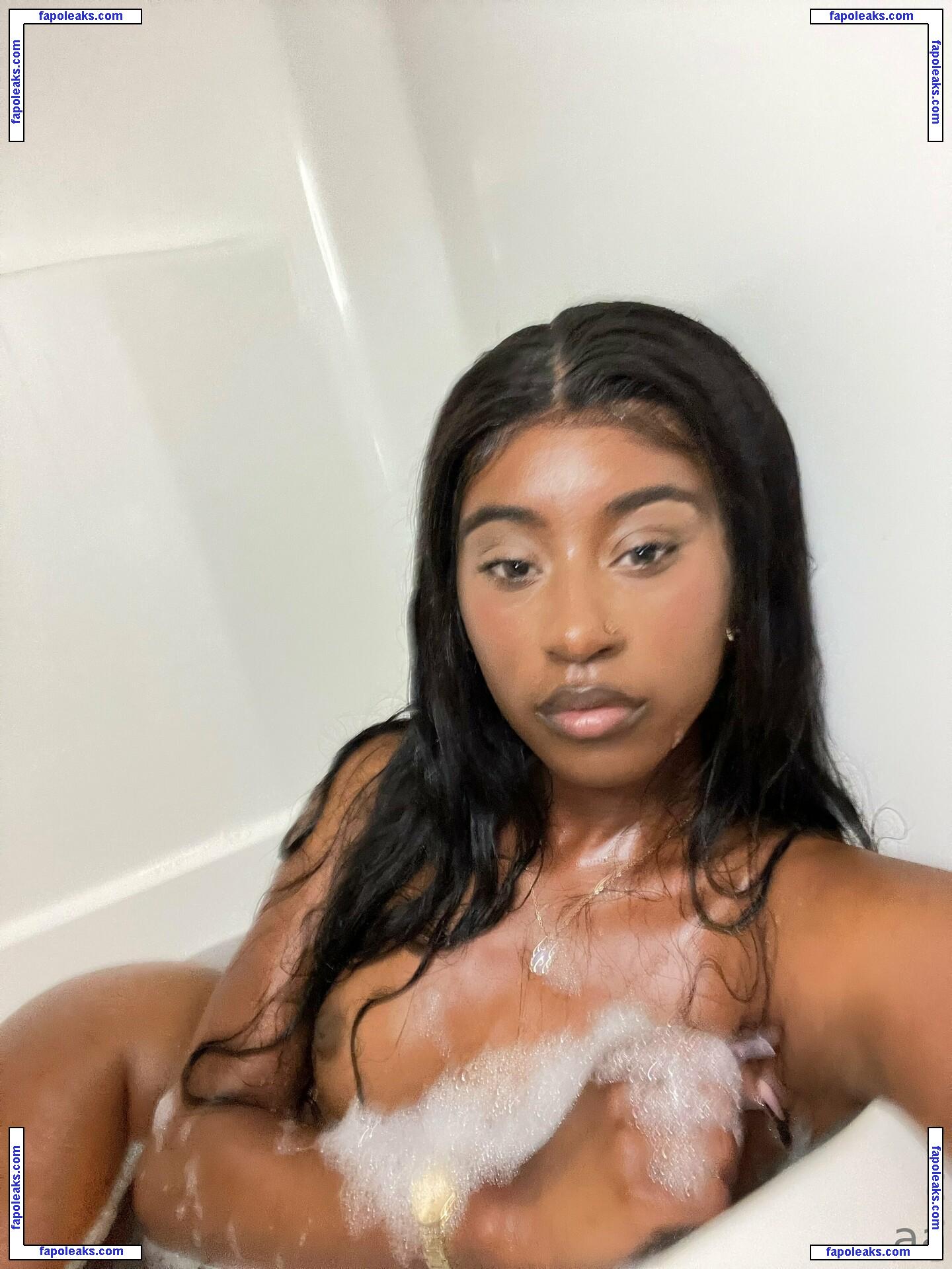 Rohilu / aarohilu nude photo #0040 from OnlyFans