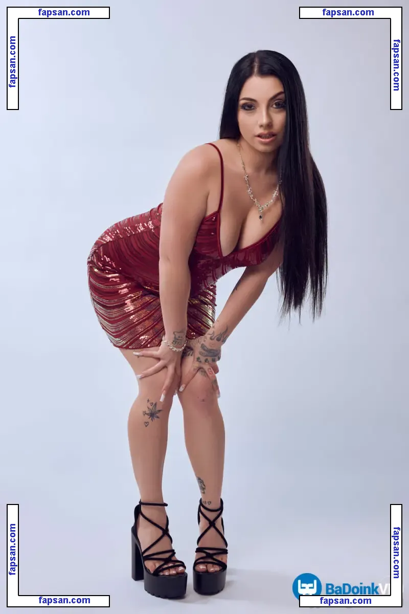 romaamor nude photo #0007 from OnlyFans