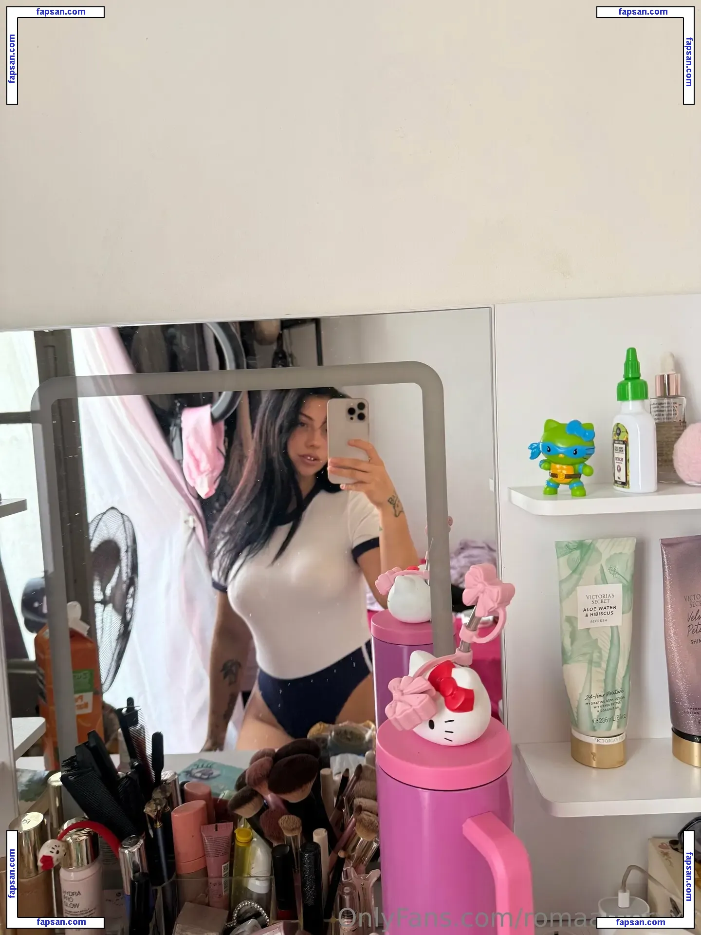 romaamorxxx nude photo #0147 from OnlyFans