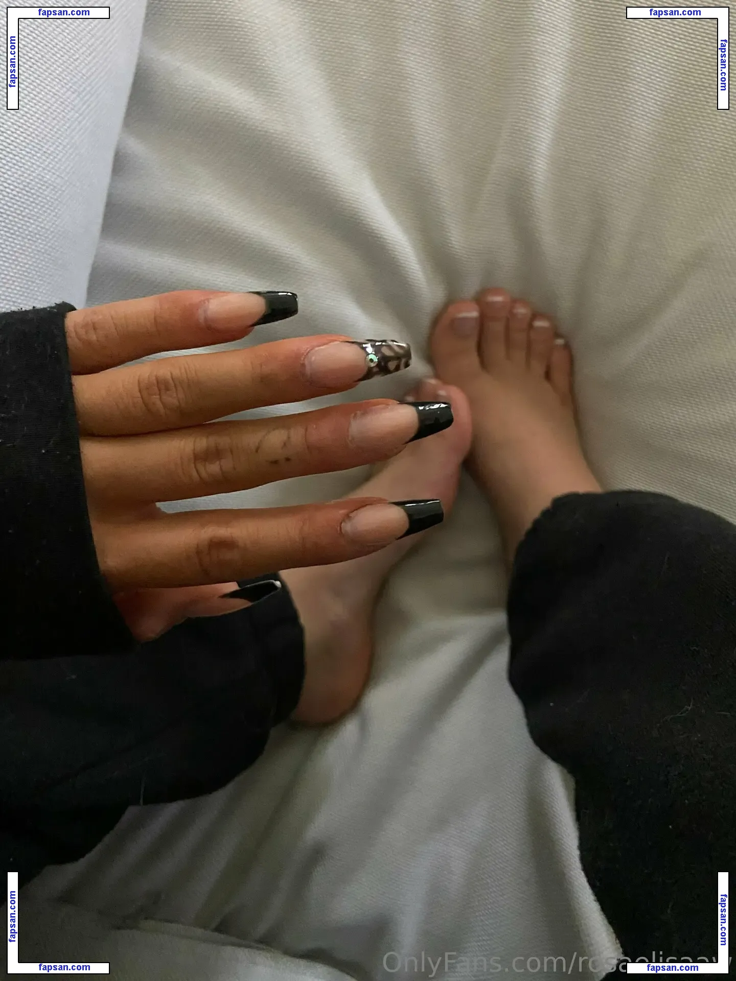 rosaelisaaw nude photo #0004 from OnlyFans