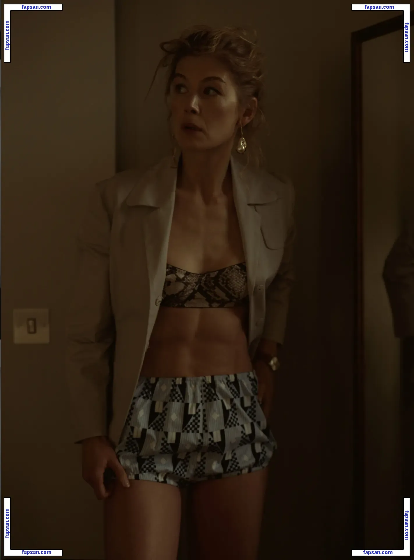 Rosamund Pike nude photo #0469 from OnlyFans