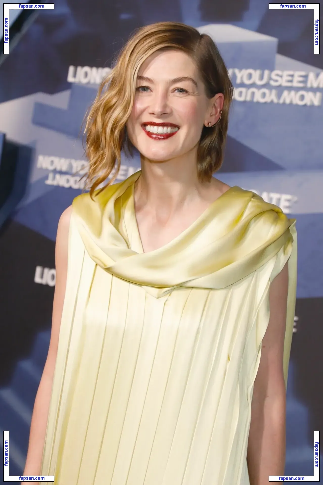 Rosamund Pike голая фото #0488 с Онлифанс