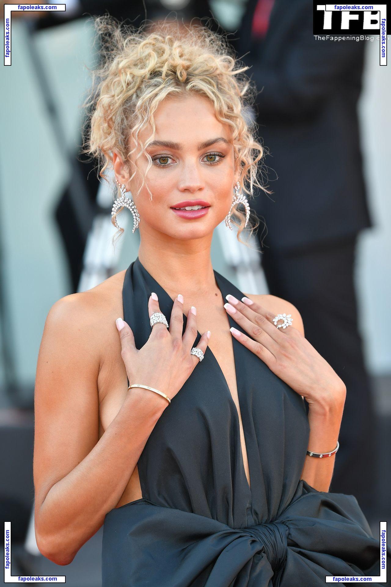 Rose Bertram / rose_bertram nude photo #1121 from OnlyFans