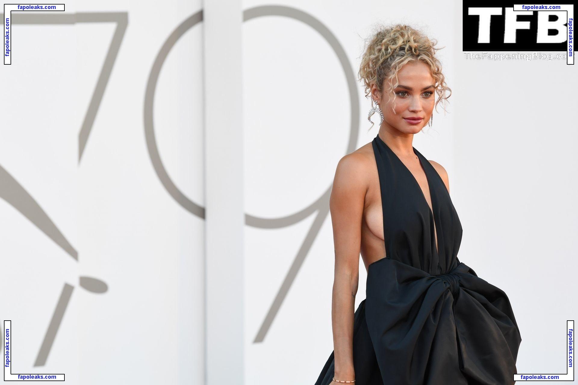 Rose Bertram / rose_bertram голая фото #1153 с Онлифанс