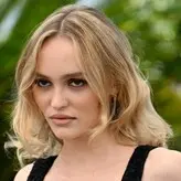 Rose Depp голая #0023