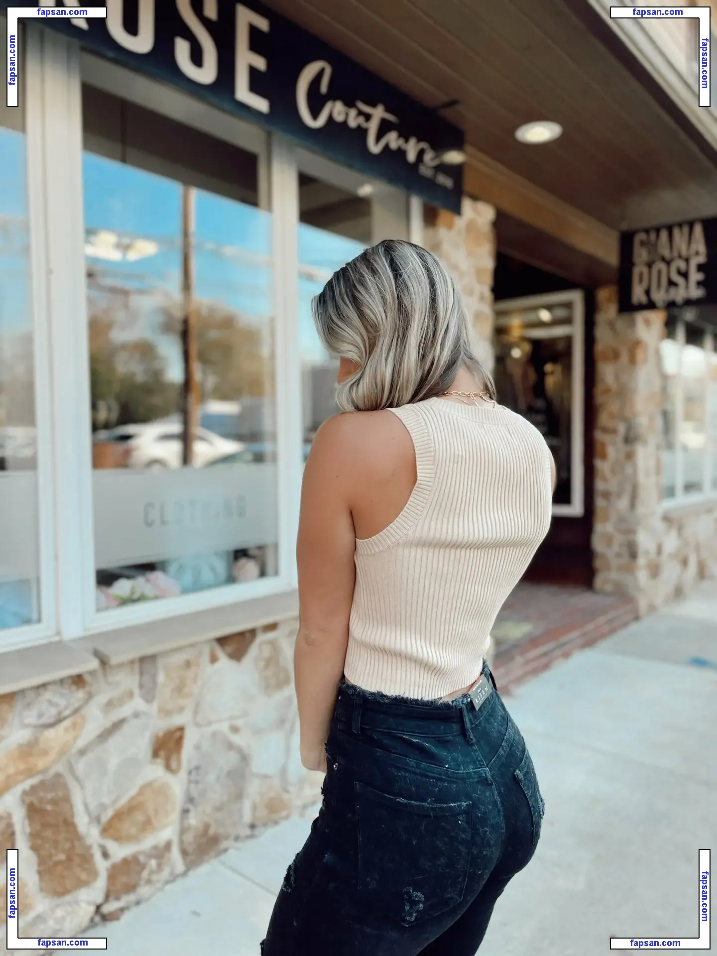 Rose Neck голая фото #0003 с Онлифанс