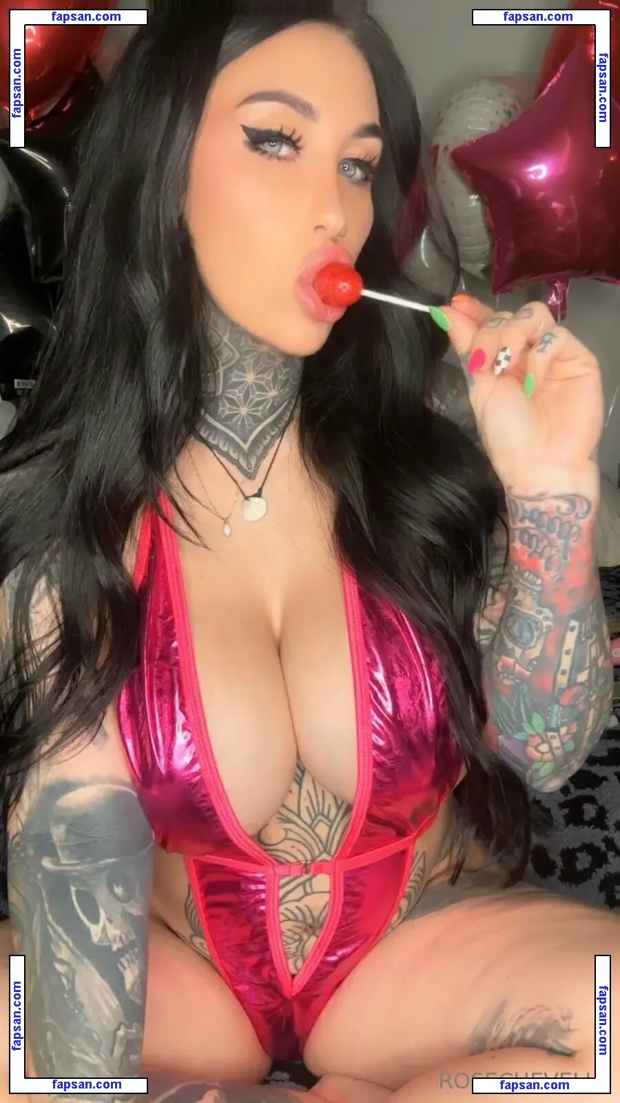 rosechevelle nude photo #0130 from OnlyFans