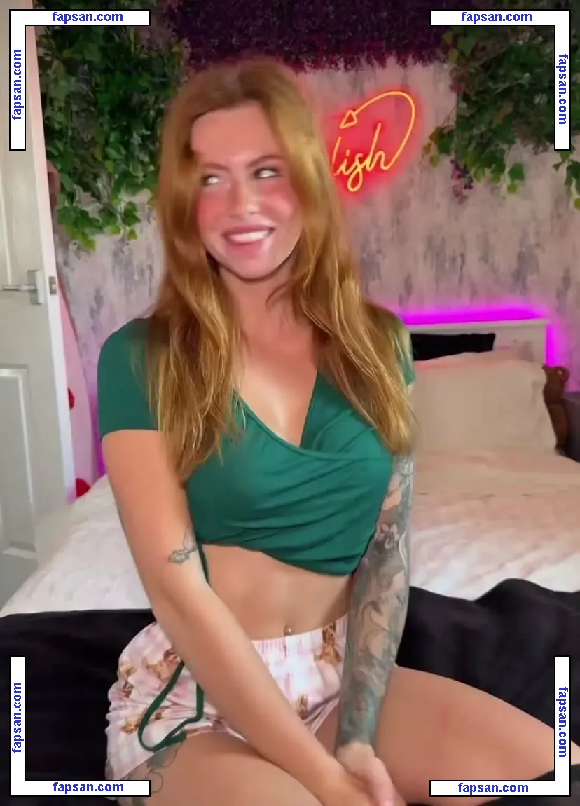 rosie_baker nude photo #0004 from OnlyFans