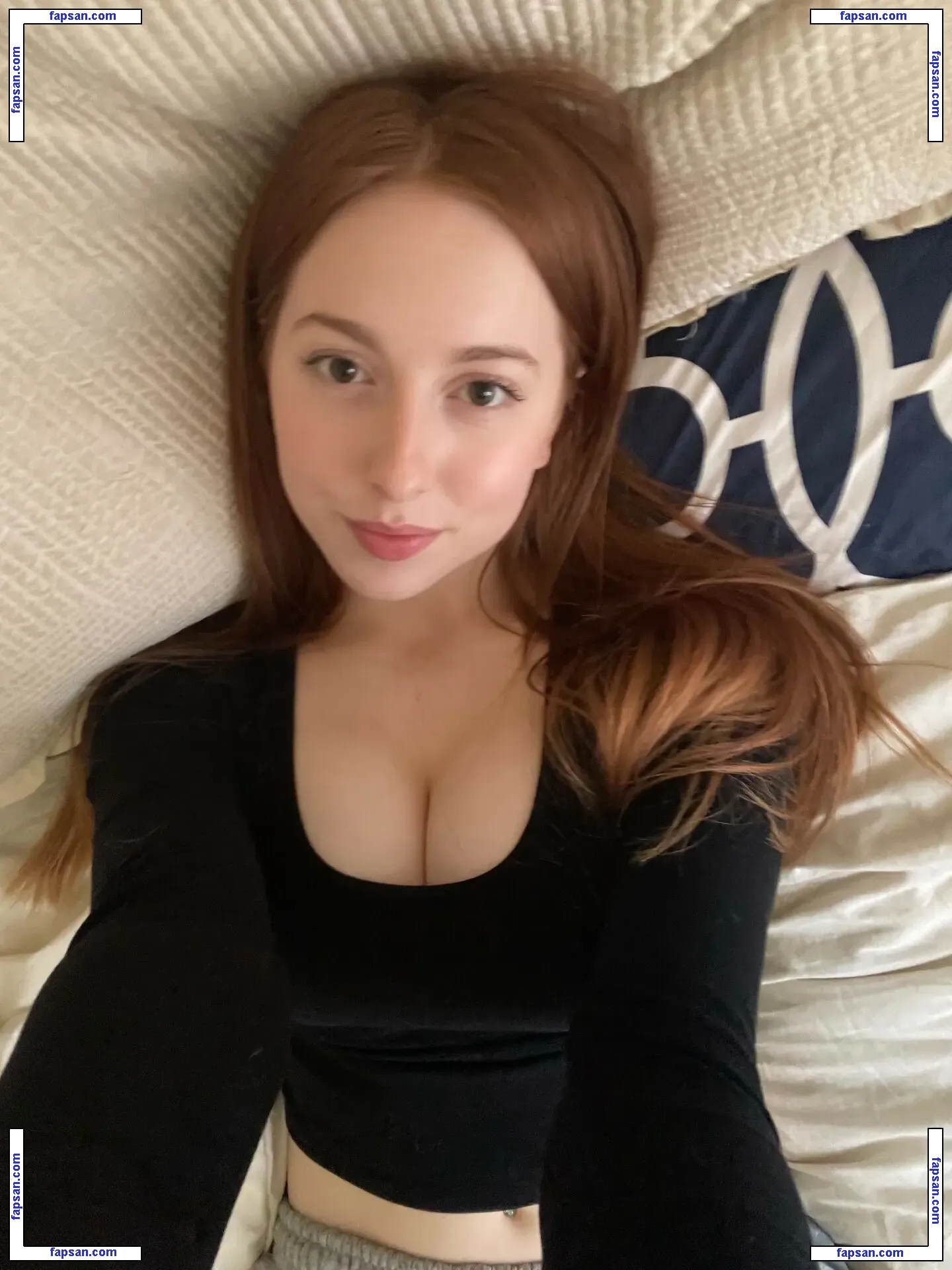 Rosie Fae голая фото #0010 с Онлифанс