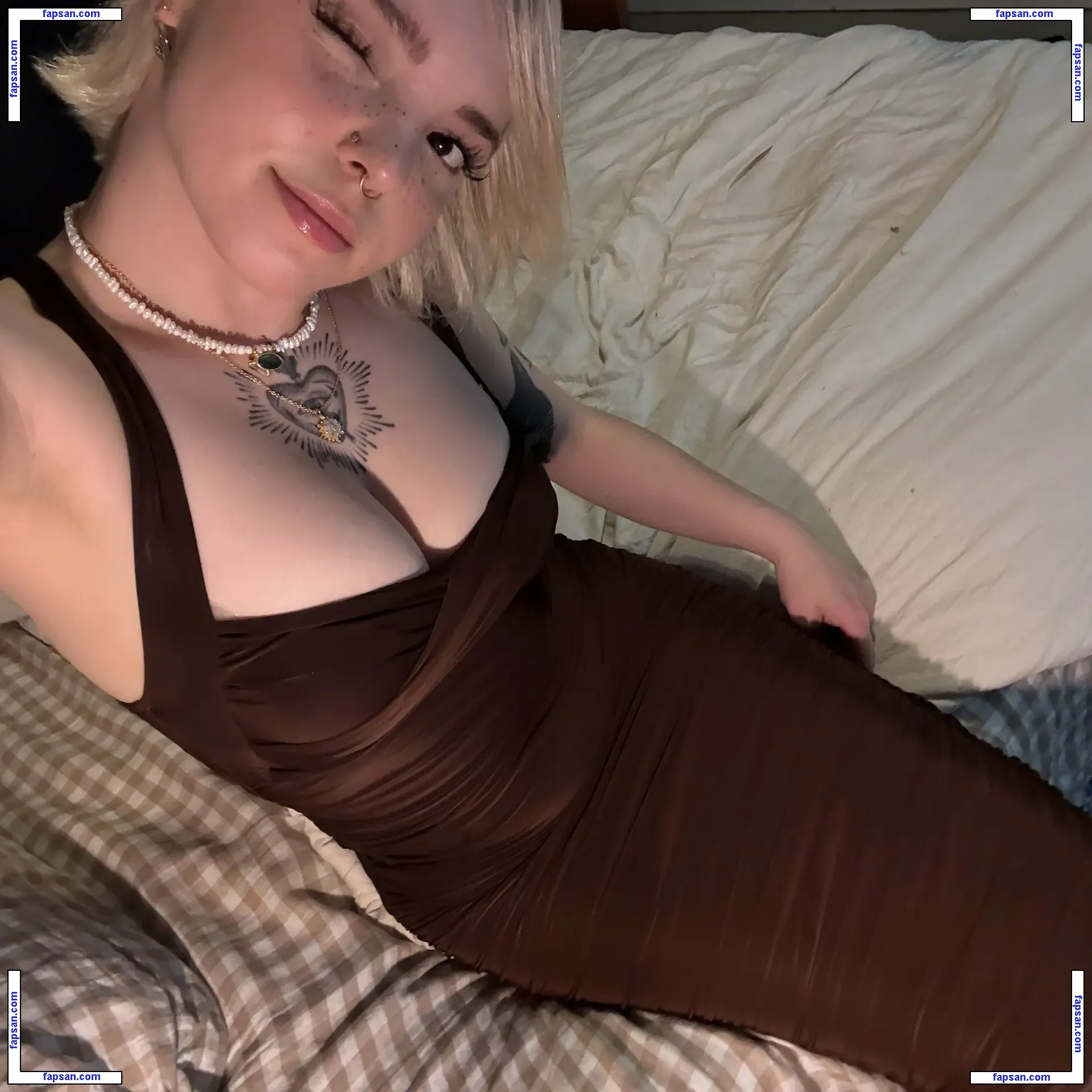 Rottedbrainz nude photo #0004 from OnlyFans