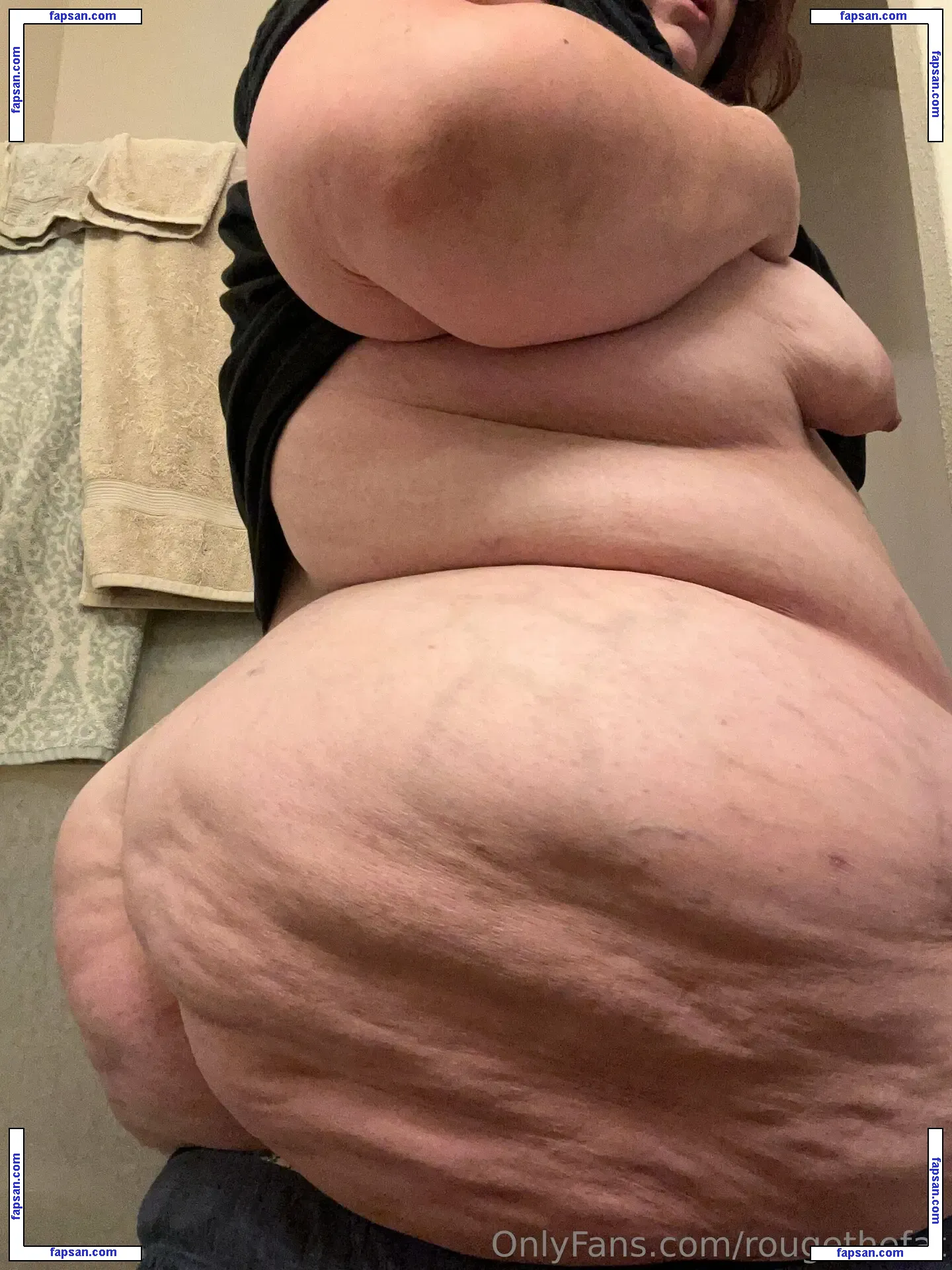 rougethefat nude photo #0002 from OnlyFans