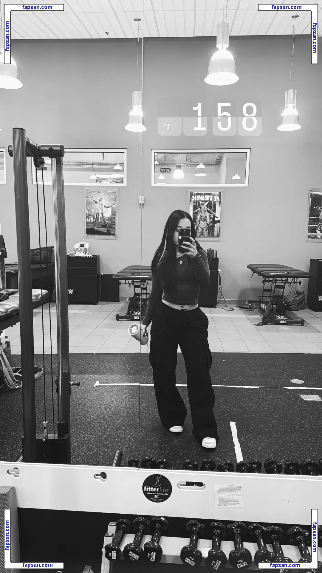 Roxanne Perez nude photo #0133 from OnlyFans