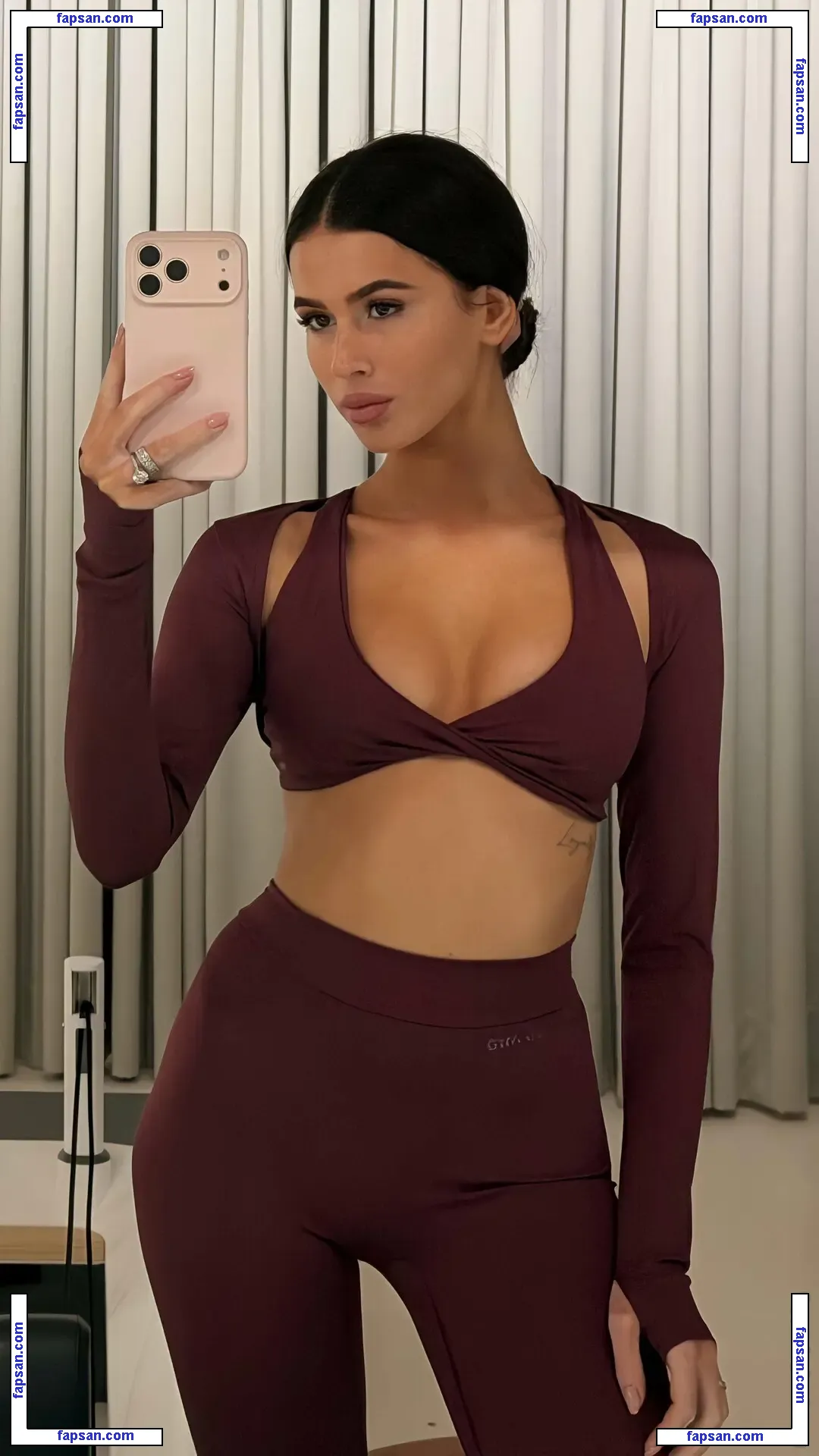 Roxie Węgiel nude photo #0027 from OnlyFans