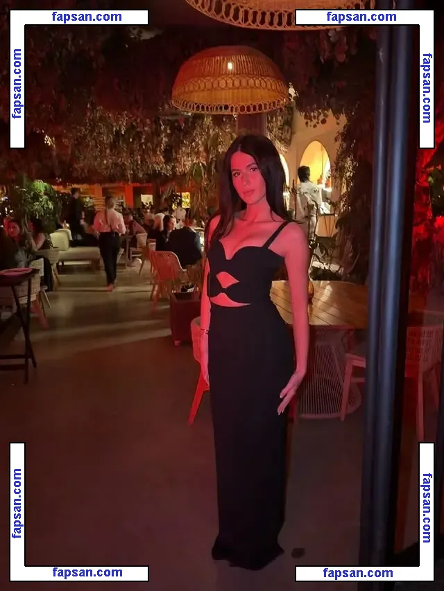 Roxie Węgiel голая фото #0032 с Онлифанс