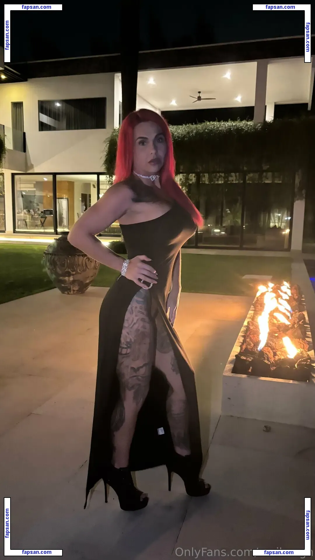 roxikeogh nude photo #0055 from OnlyFans