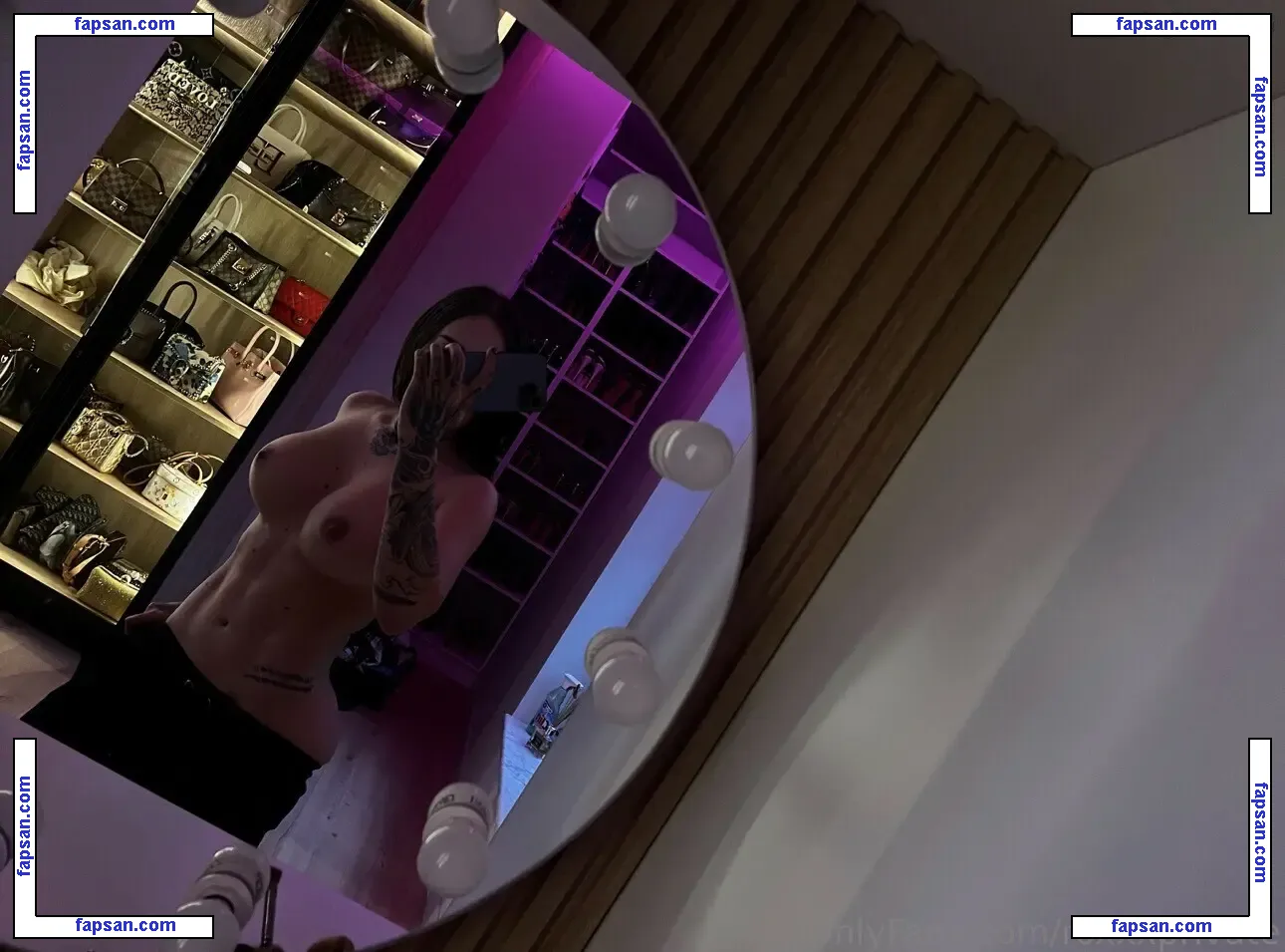 roxxxprivate голая фото #0001 с Онлифанс