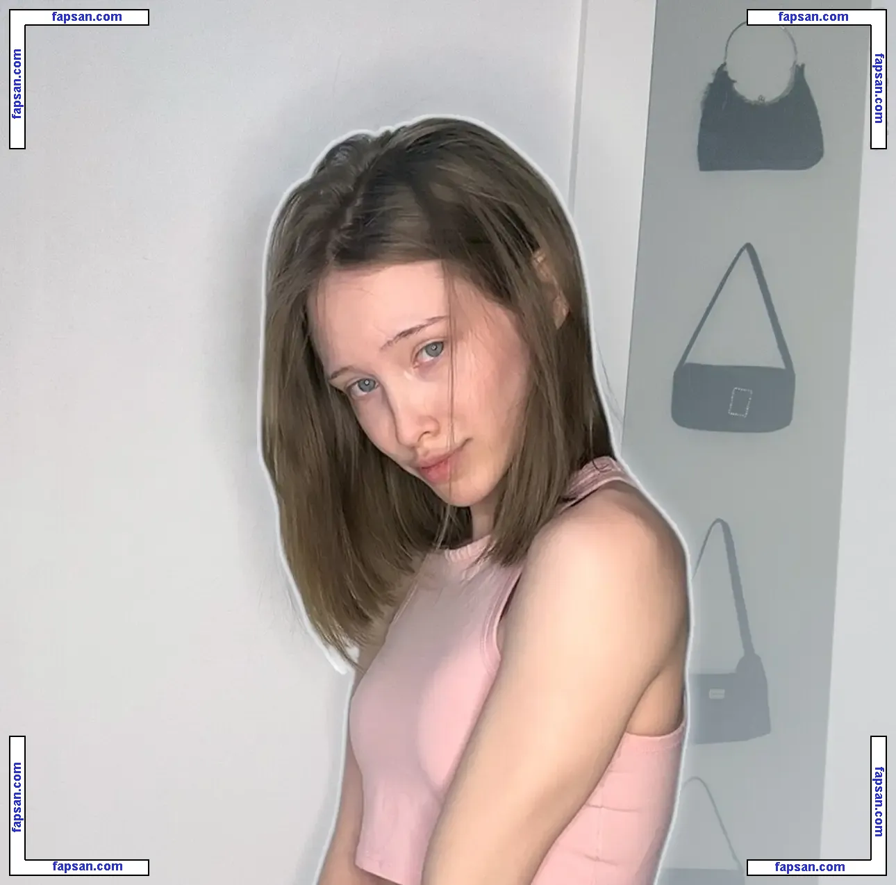 Roxy Flexy голая фото #0001 с Онлифанс