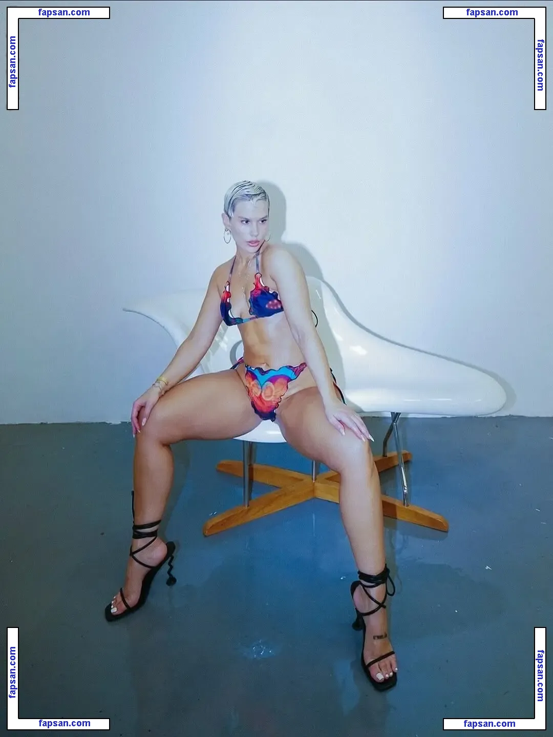 Ru_byRose nude photo #0009 from OnlyFans