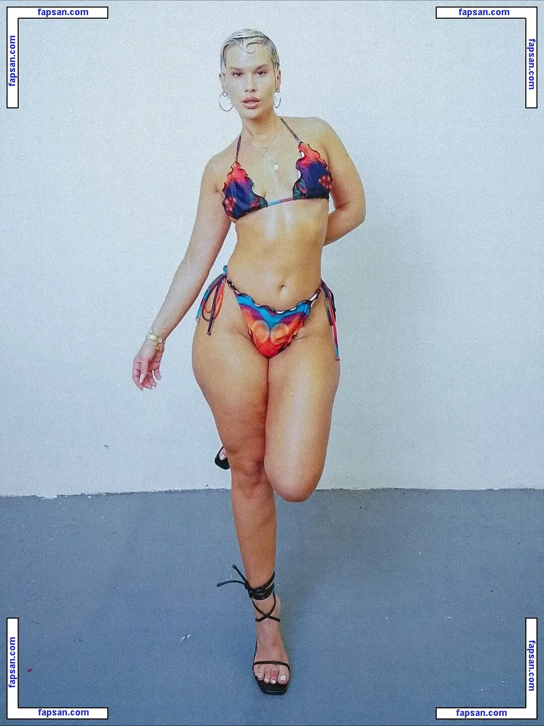 Ru_byRose nude photo #0010 from OnlyFans