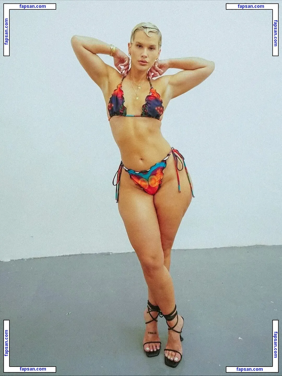 Ru_byRose nude photo #0012 from OnlyFans