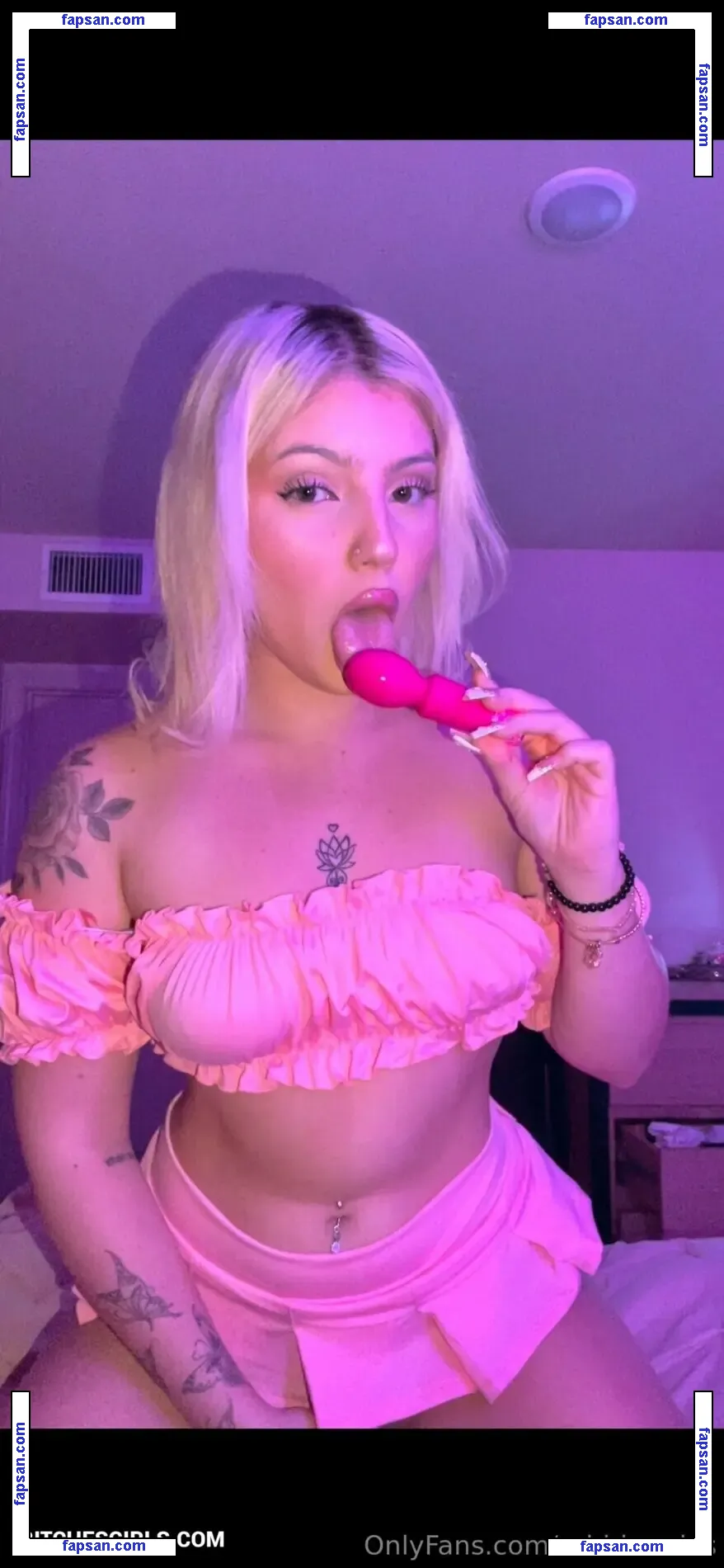 Rubi Rhoades голая фото #0002 с Онлифанс