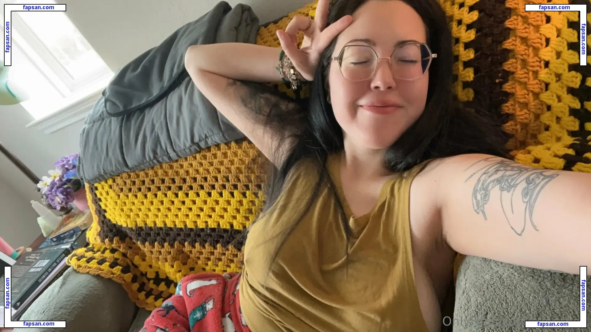 rueeruee nude photo #0042 from OnlyFans