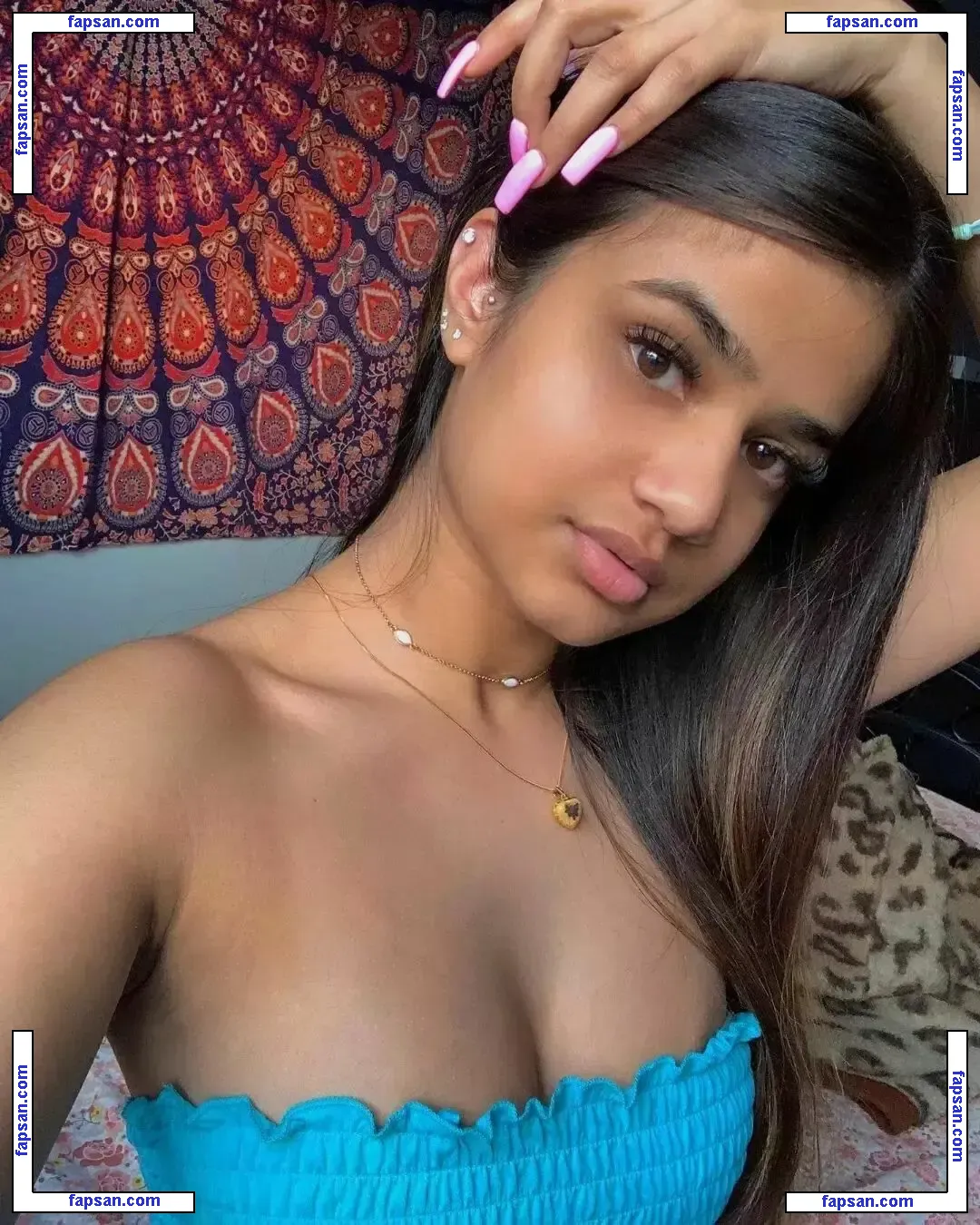 ruhana_x / ziennaxxx nude photo #0004 from OnlyFans