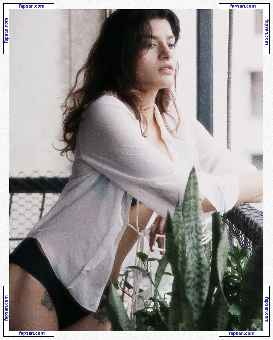 Rumaaniiii_ nude photo #0005 from OnlyFans