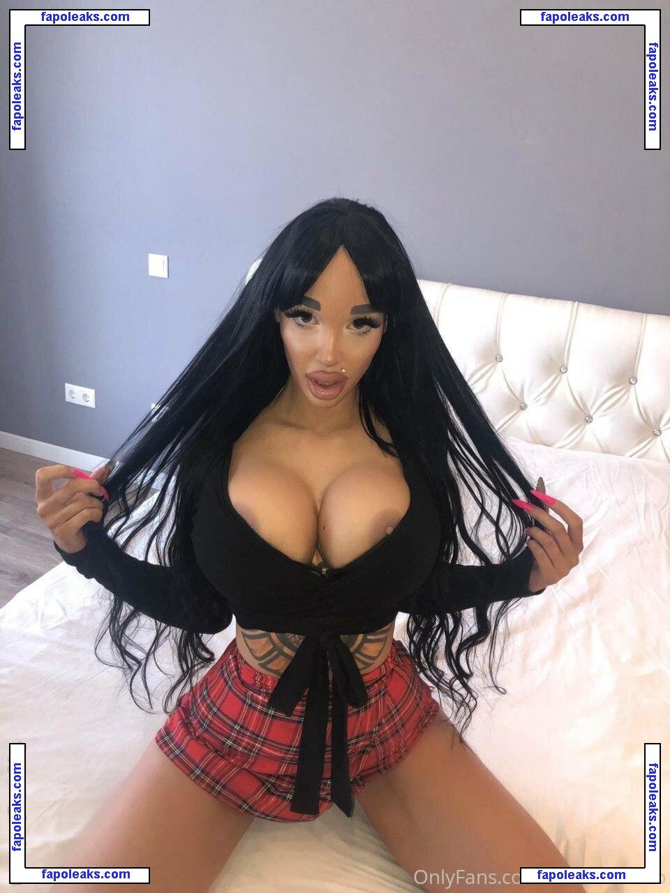 Russian Bomba Tut / instabarbie.su / russianbomba / russianbombatut nude photo #0012 from OnlyFans