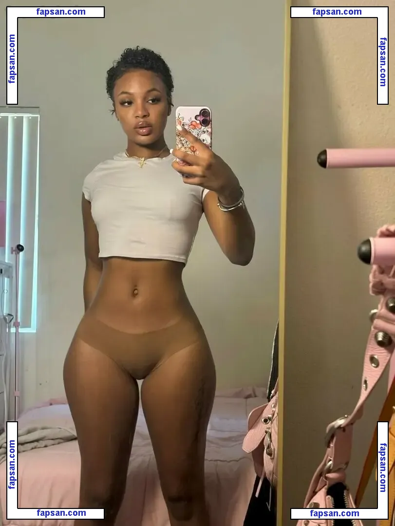 rwoodsss nude photo #0029 from OnlyFans