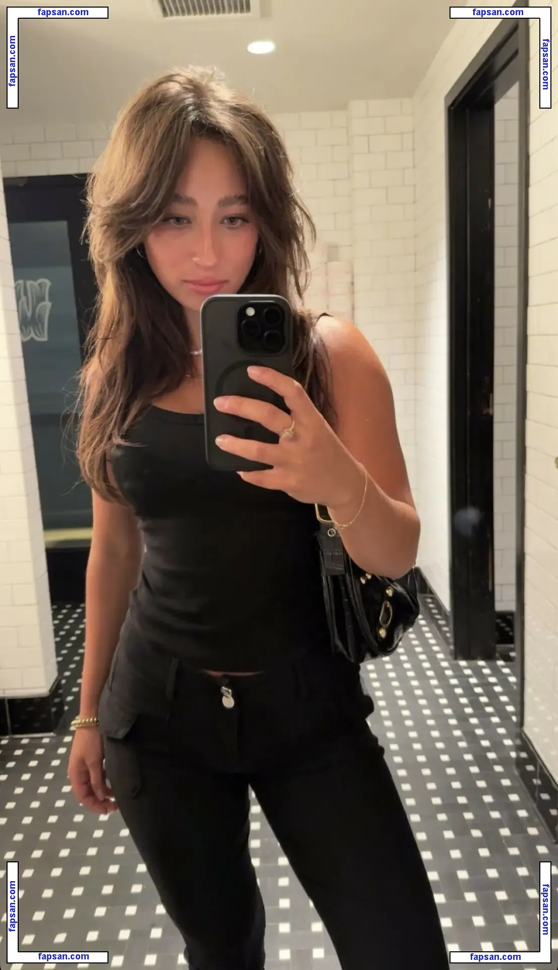 Ryanne Elyse nude photo #0004 from OnlyFans