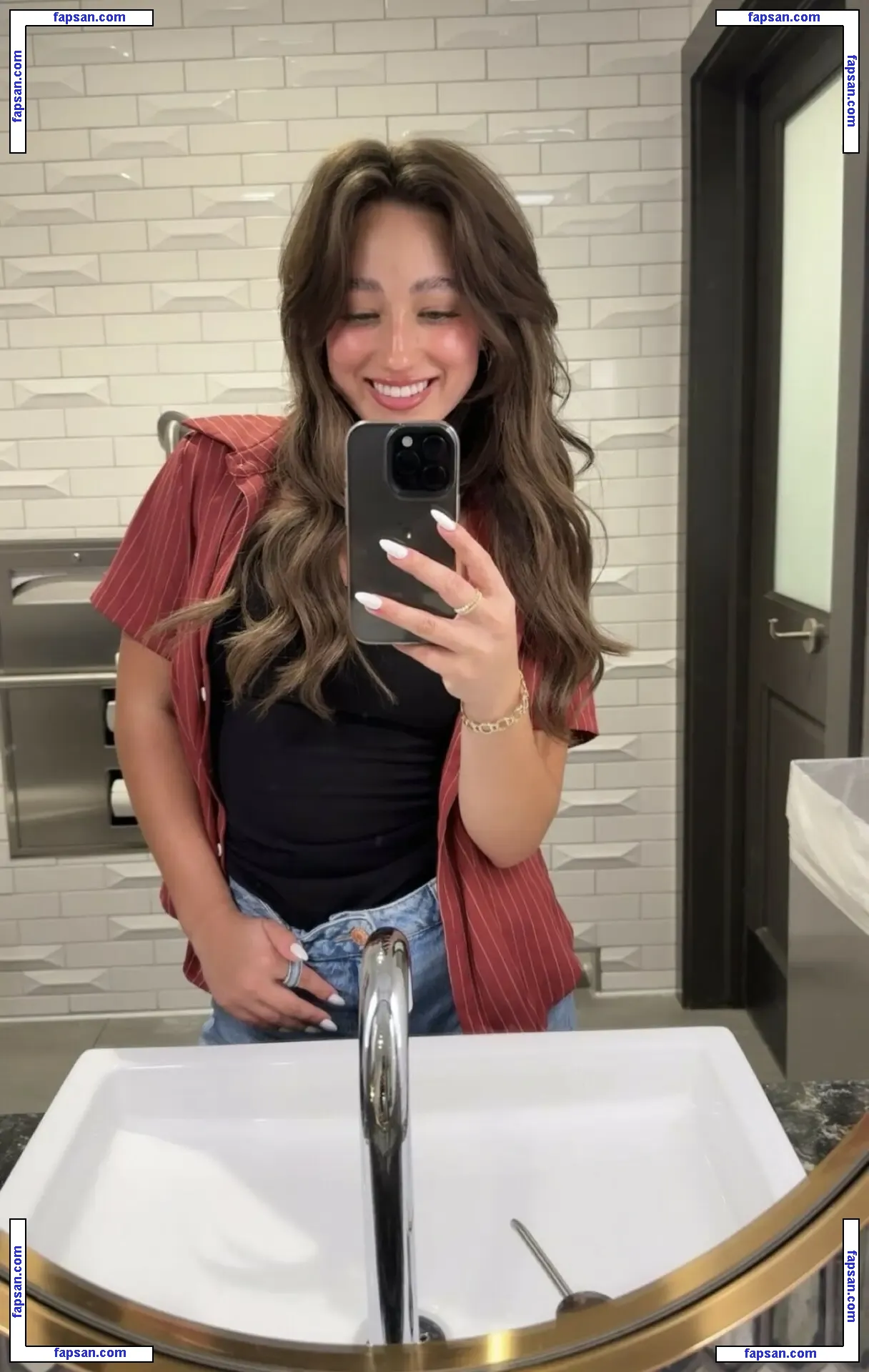 Ryanne Elyse nude photo #0007 from OnlyFans
