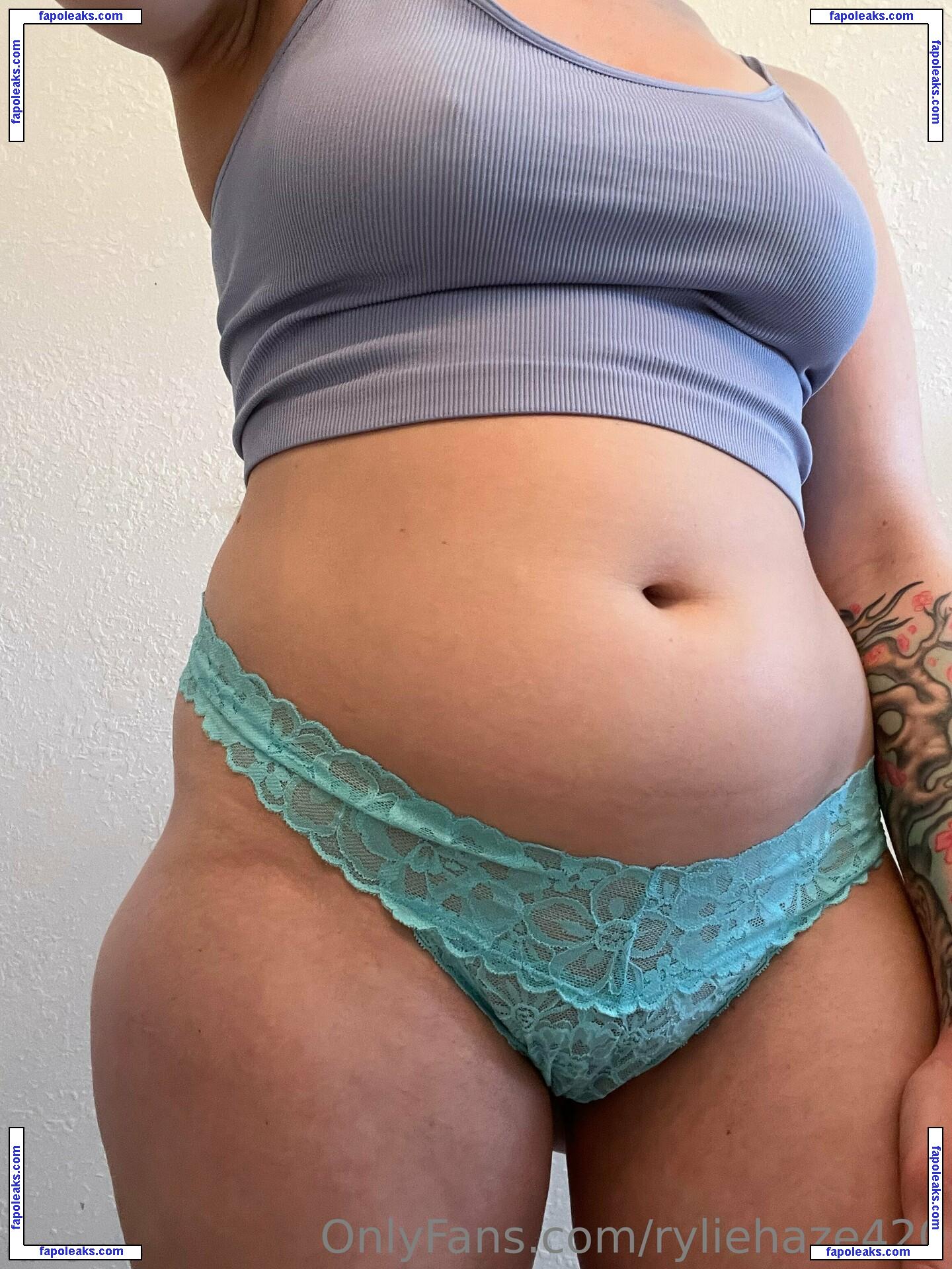 ryliehaze420 nude photo #0094 from OnlyFans