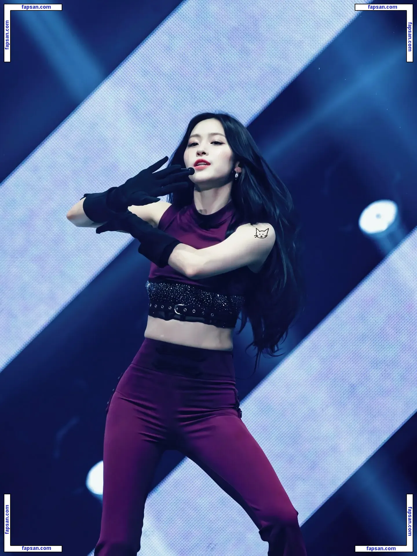 Ryujin - ITZY (신류진, Shin Ryu-jin) nude photo #0003 from OnlyFans