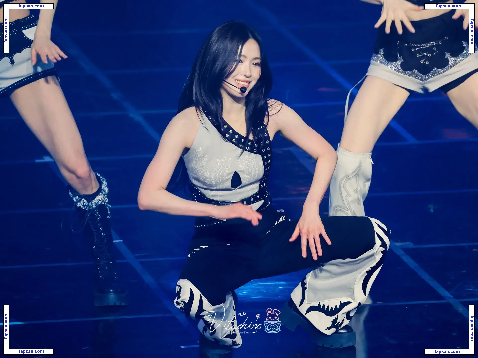 Ryujin - ITZY (신류진, Shin Ryu-jin) nude photo #0006 from OnlyFans