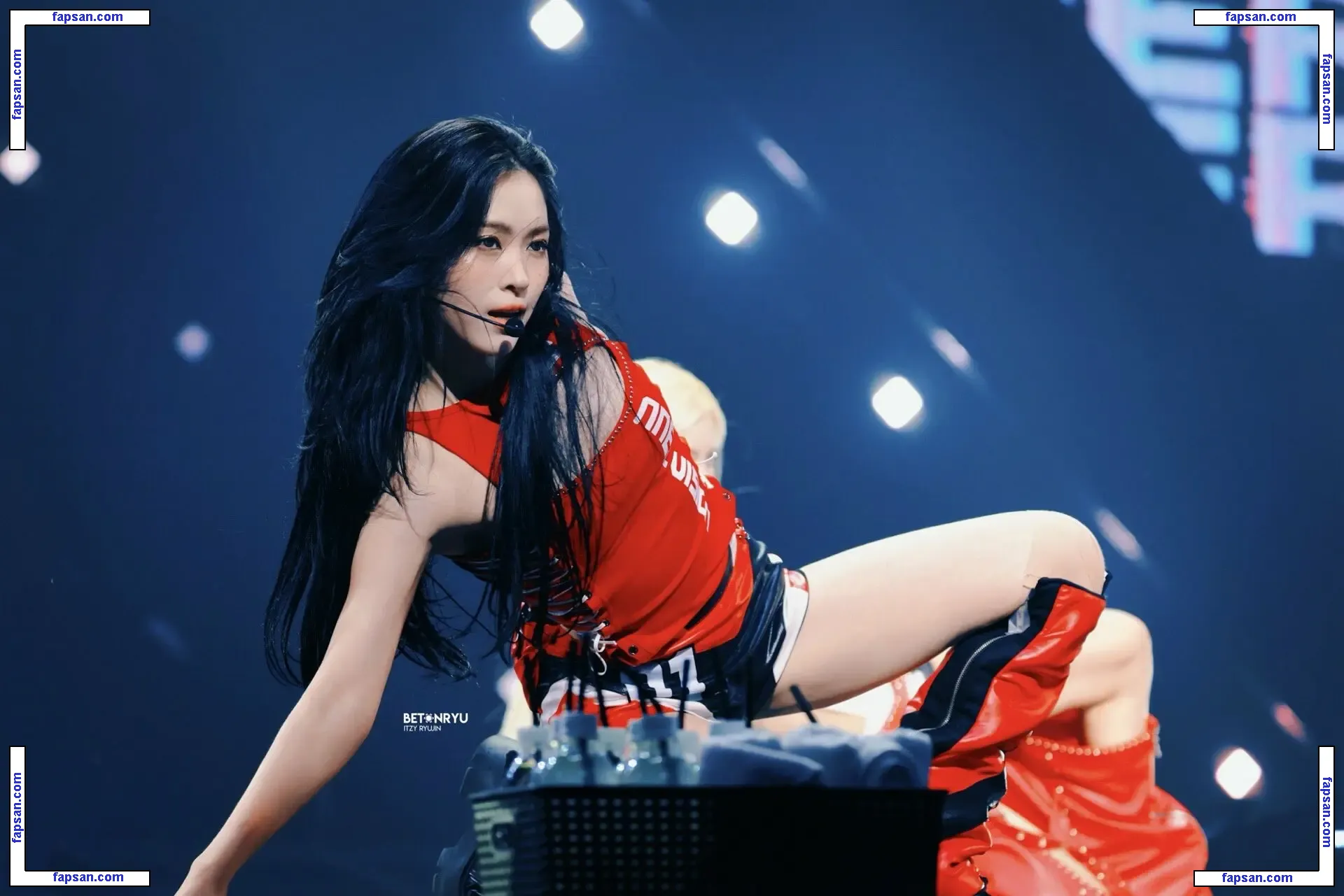 Ryujin - ITZY (신류진, Shin Ryu-jin) nude photo #0015 from OnlyFans