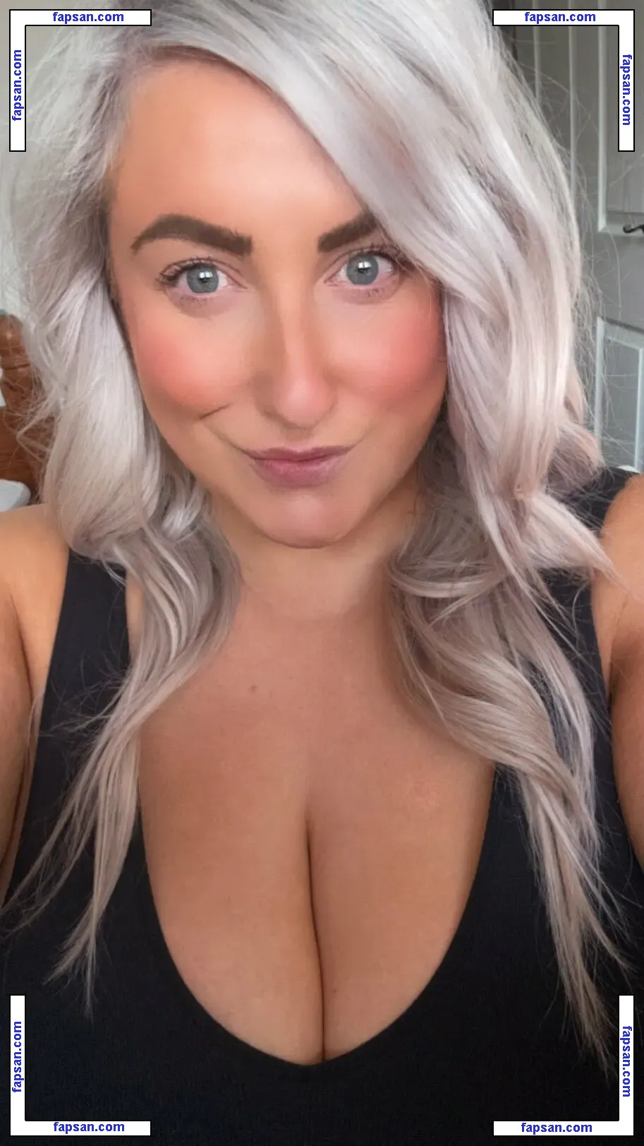 S4R4HTAIT nude photo #0015 from OnlyFans