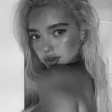 Sab Zada голая #0386