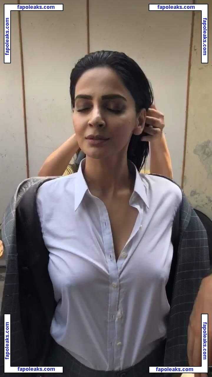 Saba Qamar nude photo #0001 from OnlyFans